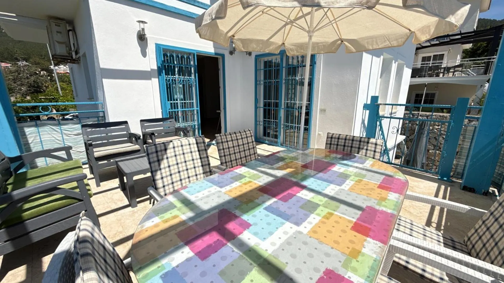 Villa Hayat 6 Yatak Odali Oeluedenize Yakin Villa Fethiye